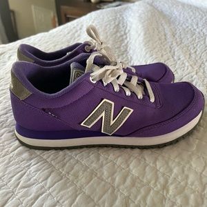 Women’s NB shoes - size 7